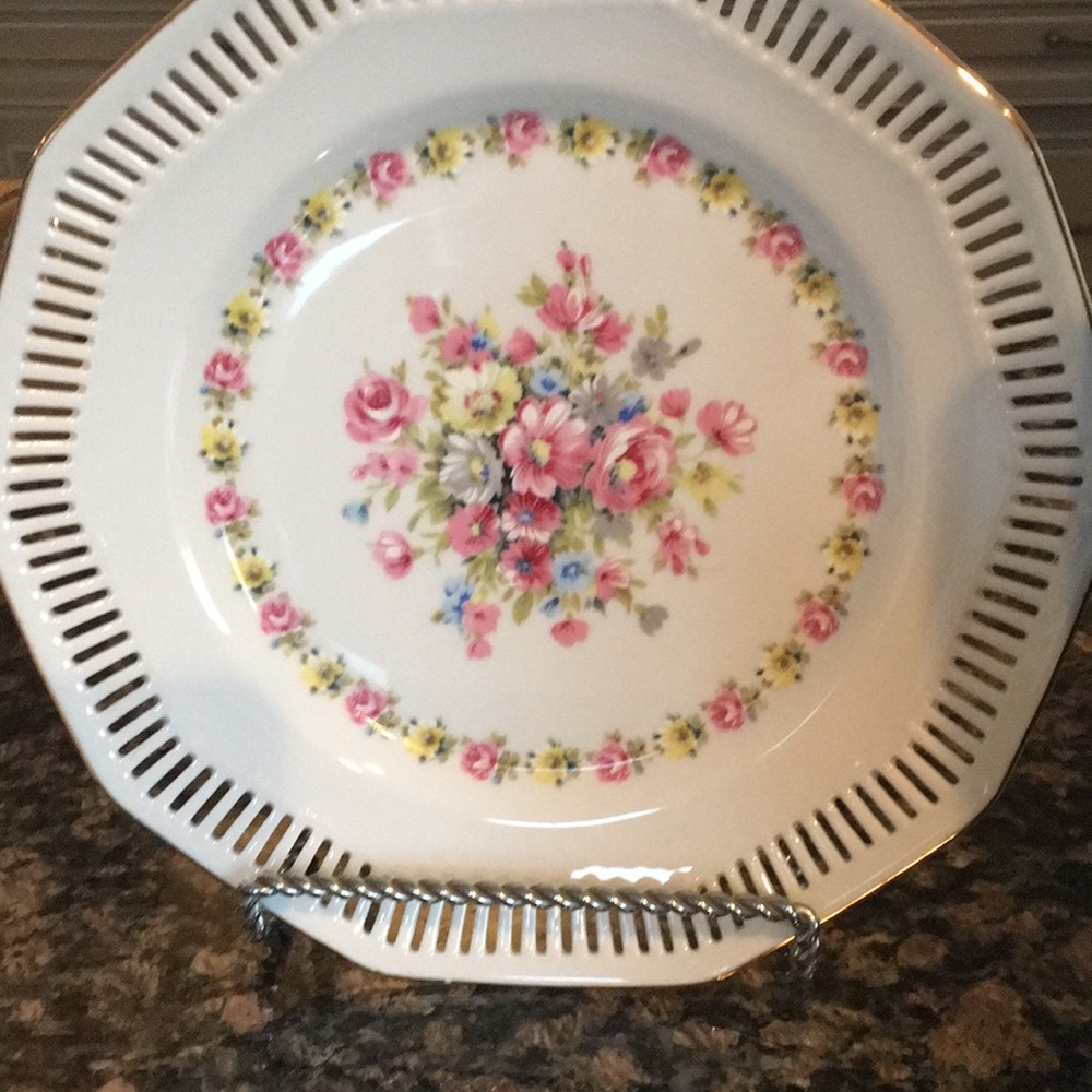 SCHWARZENHAMMER BAVARIA RETICULATED PIERCED PLATE